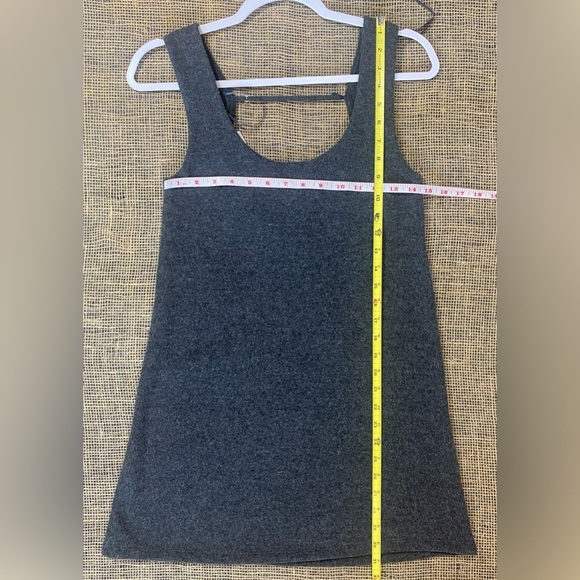 Zara Gael Grey Sleeveless Mini Dress, Sz S, Scoop Neckline, Straight A-line - Picture 4 of 7